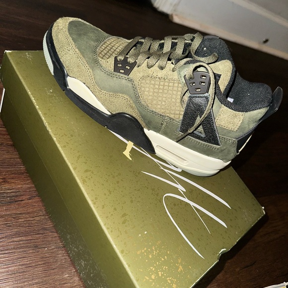 Jordan Other - Jordan 4 Retro SE Craft Medium Olive